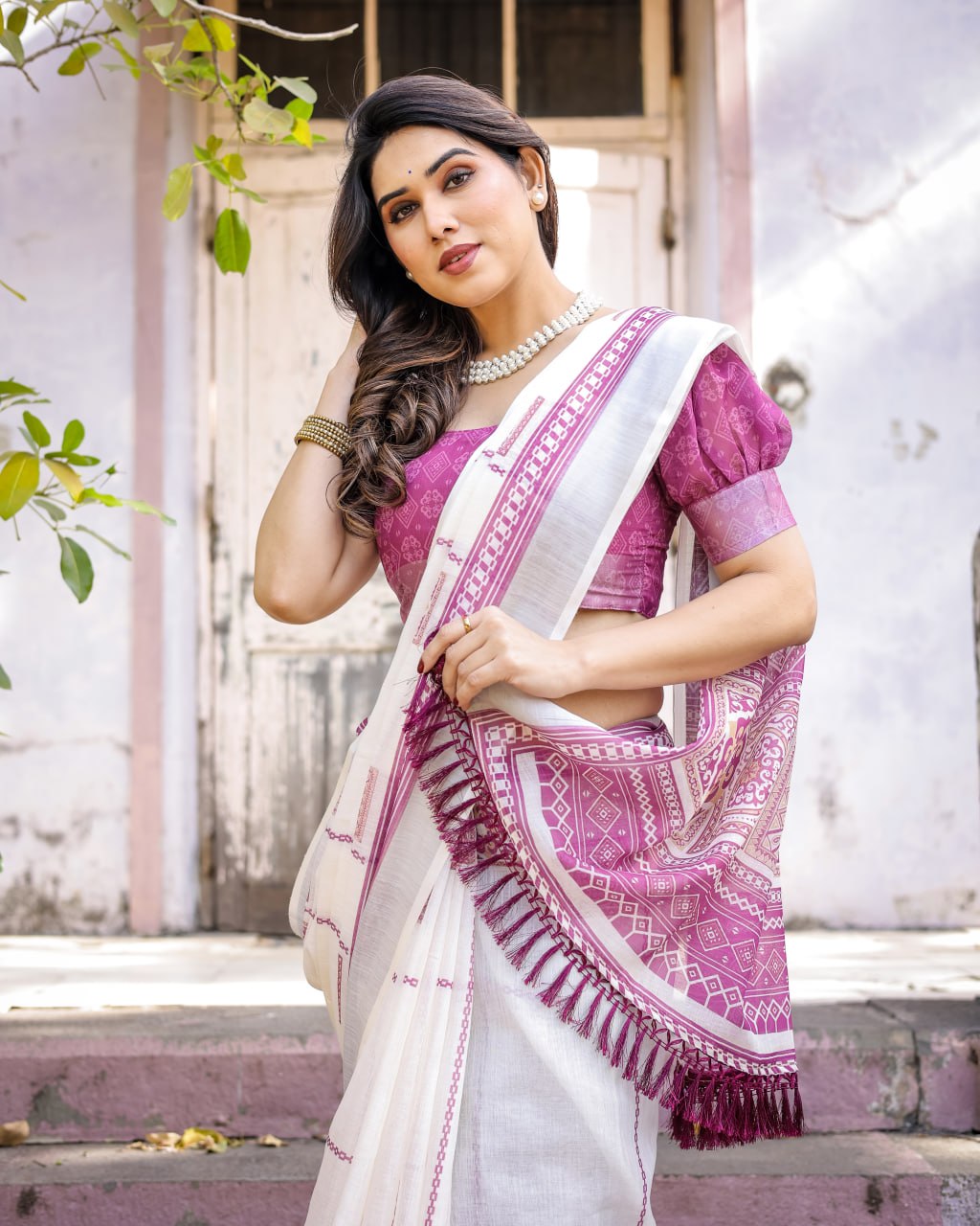 Elenoir Ivory White Heritage Woven Linen Cotton Saree with Magenta Ethnic Border & Running Blouse Piece