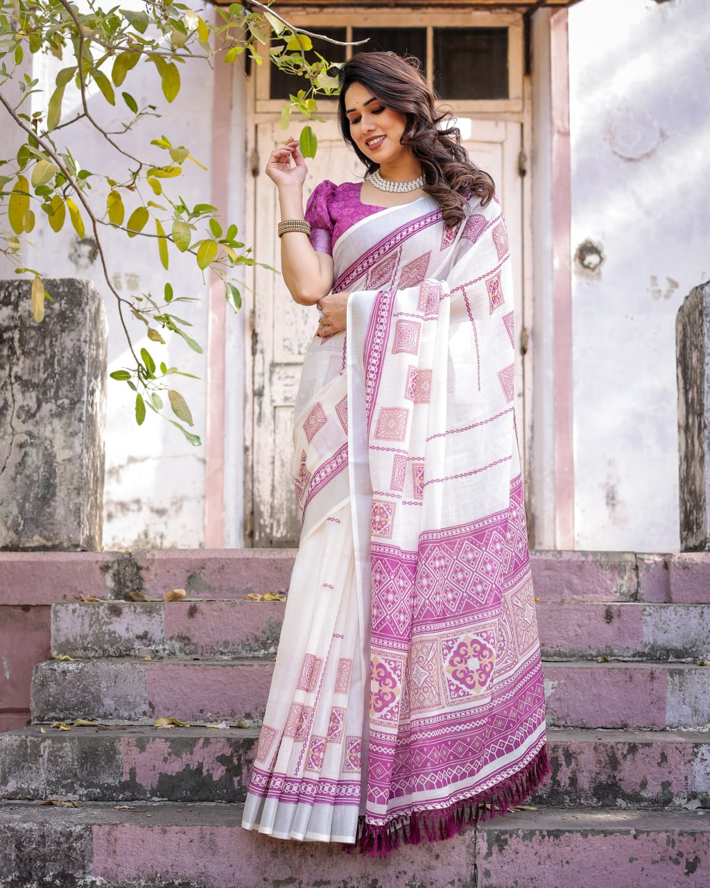 Elenoir Ivory White Heritage Woven Linen Cotton Saree with Magenta Ethnic Border & Running Blouse Piece