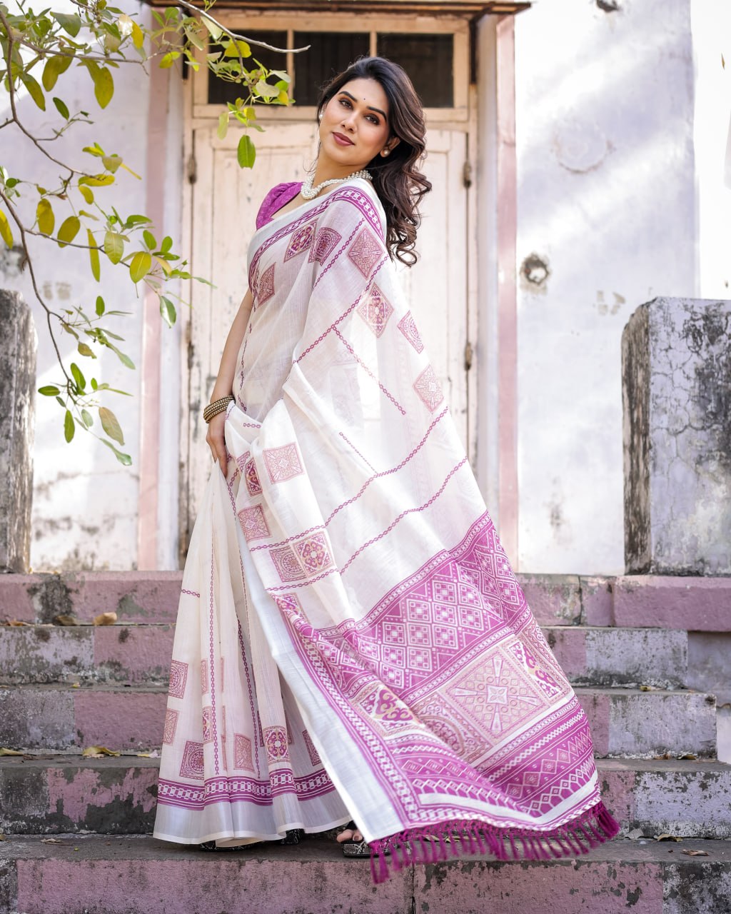 Elenoir Ivory White Heritage Woven Linen Cotton Saree with Magenta Ethnic Border & Running Blouse Piece