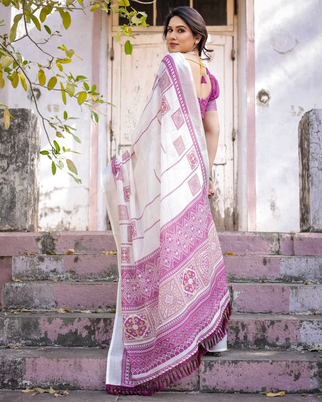 Elenoir Ivory White Heritage Woven Linen Cotton Saree with Magenta Ethnic Border & Running Blouse Piece