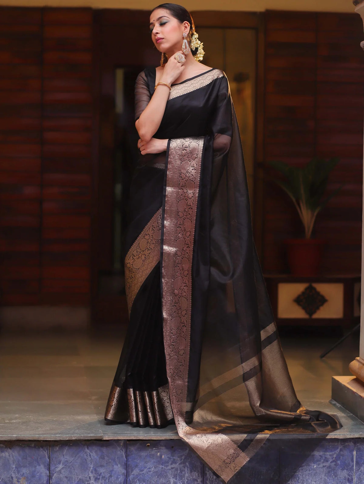 Elenoir Premium  Black Kanjivaram Organza Silk Saree with Rich Antique Gold Zari Border | Luxury Wedding & Party Wear