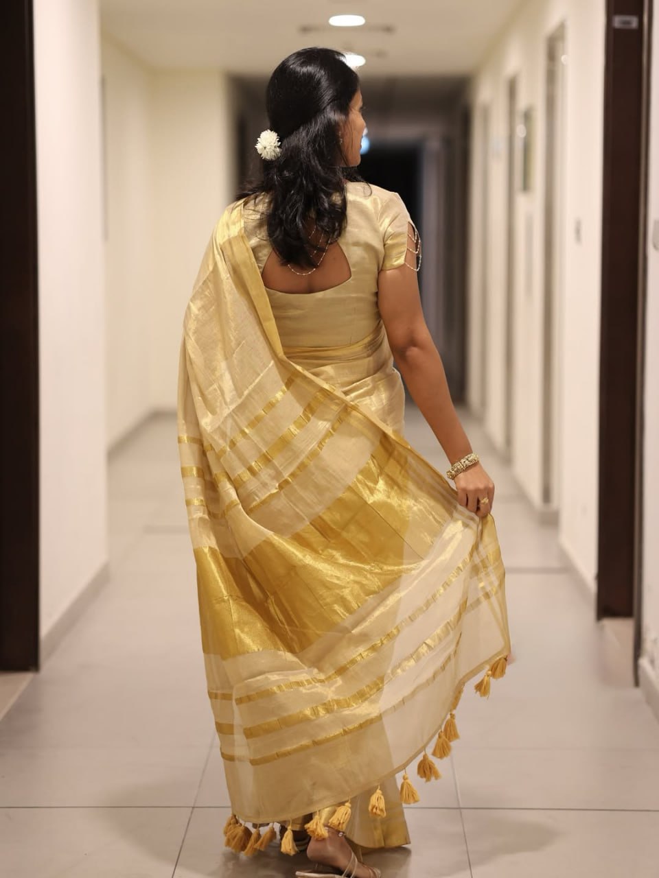 Kerala Kasavu Tissue Silk Saree with Gold Zari Border | Off White Traditional Saree
